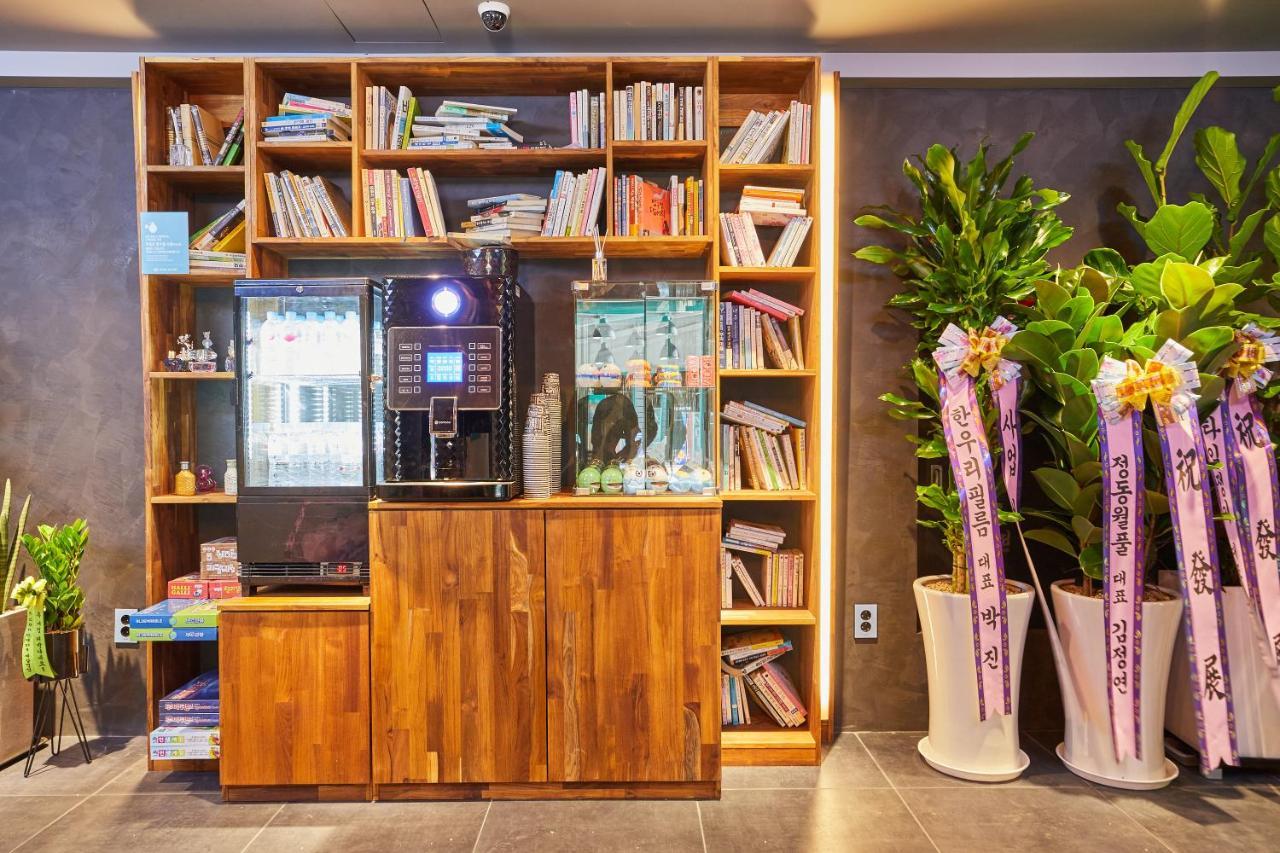 Hotel In Cafe Doksan Soul Exteriér fotografie
